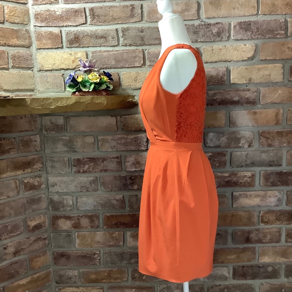 GIANNI BINI Pleated Lace-Back V-Neck Dress 138 - Picture 2 of 9